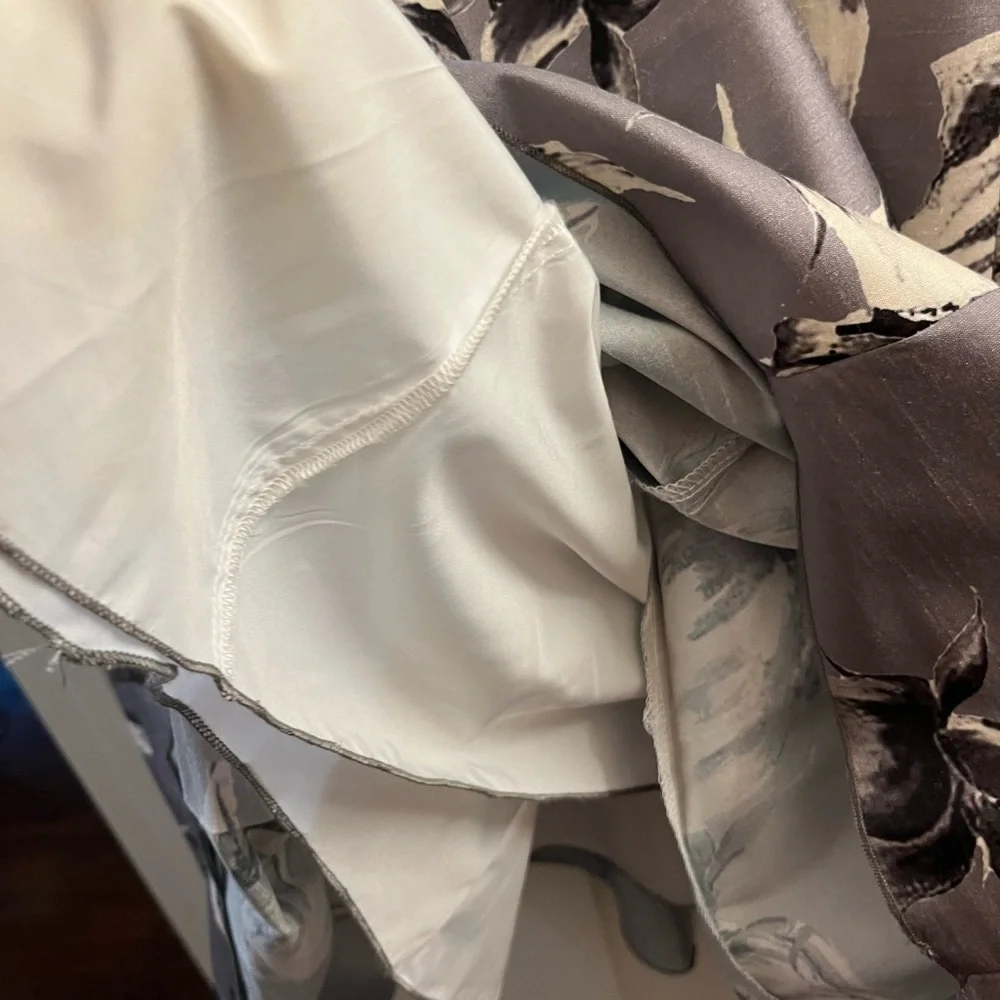 Silver grey deep V cocktail dress - Picture 6 of 12